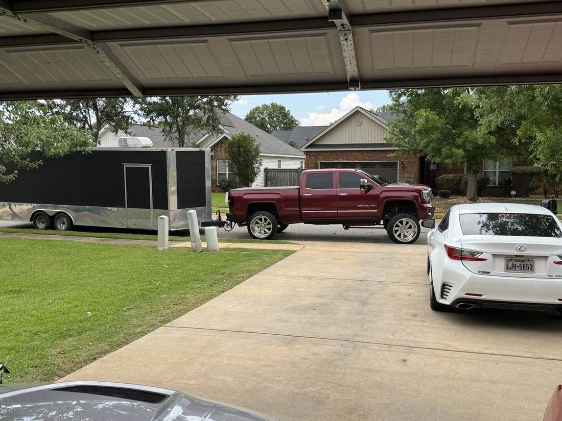 Trailer and moving cargo