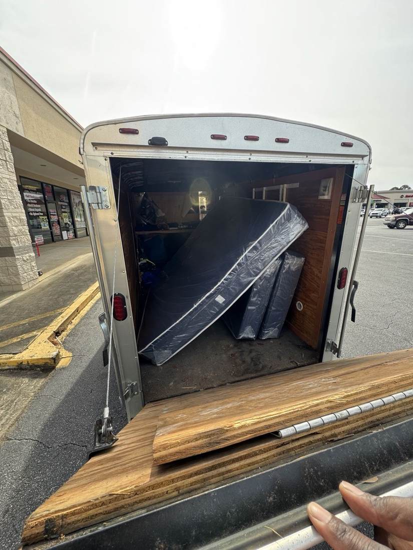 Furniture and mattress delivery